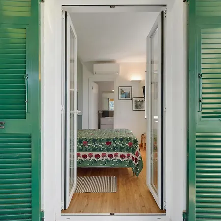 Ginela سانتا مارغريتا ليغور